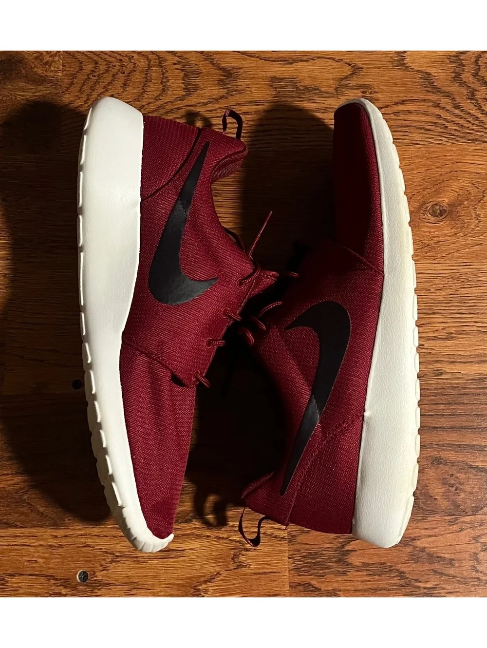 Nike Roshe One Men's Running Shoes Size 12 Burgundy with Off